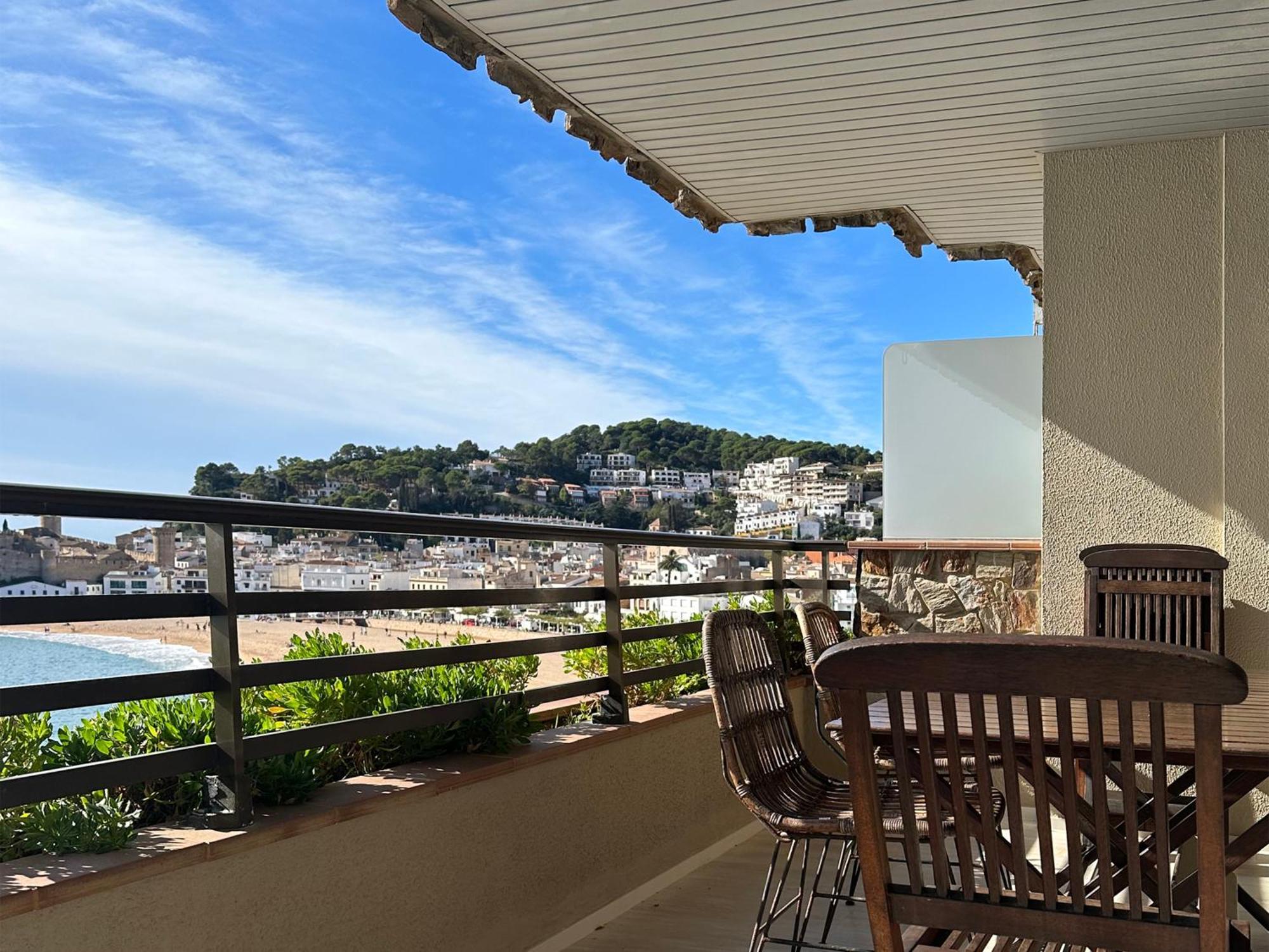 Magnificent Apartment At The Sea Front Of Tossa De Mar Exterior foto